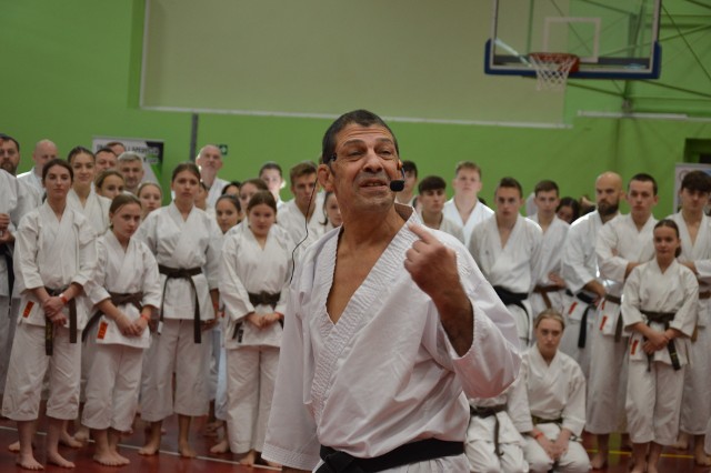 Sensei Avi Rokah poprowadził w Drzonkowie dwudniowe seminarium z udziałem niemal 250 osób ze świata karate.