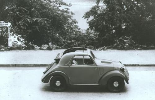 Fot. Fiat: Topolino był autem 2-osobowym z umieszczonym z...