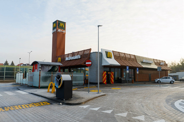 Nowy McDonald’s w Białymstoku. Przy ul. Raginisa otwarto kolejną restaurację sieci