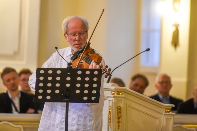 Jednym z solistów wieczoru był Gidon Kremer