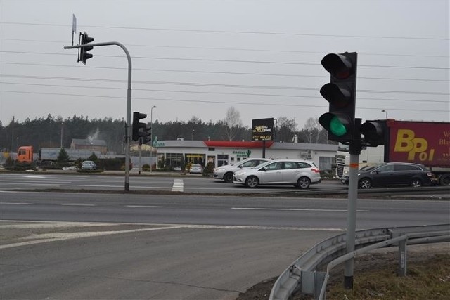 Na skrzyżowaniu na DK 1 w Romanowie działa specjalne urządzenie rejestrujące