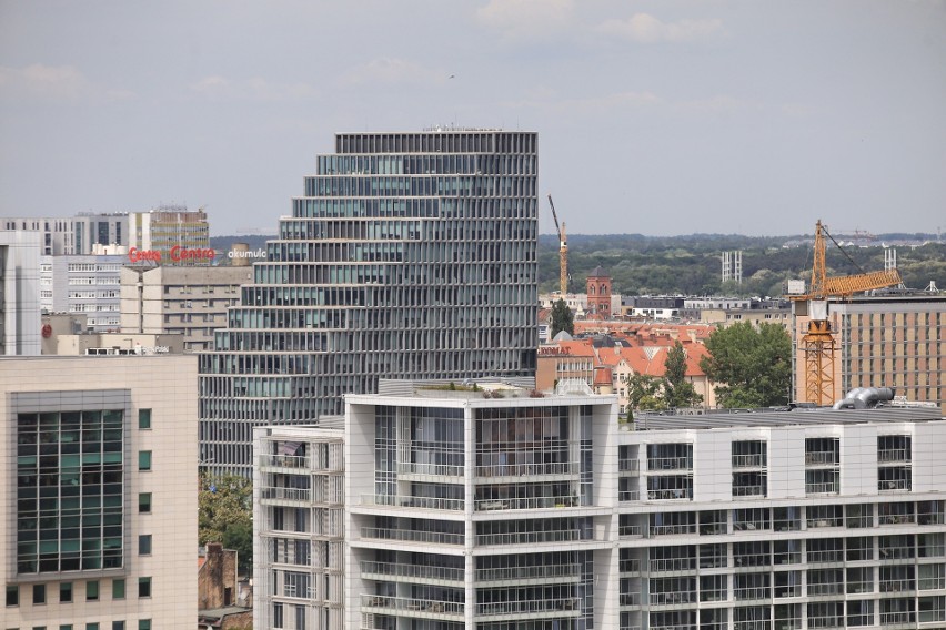Widok na wieżowiec Bałtyk z budynku E w kompleksie Nowy...