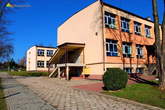 Szkoła Podstawowa w Zalasiu w ciągu jednego roku ma być rozbudowana. Umowa na realizację zadania już podpisana