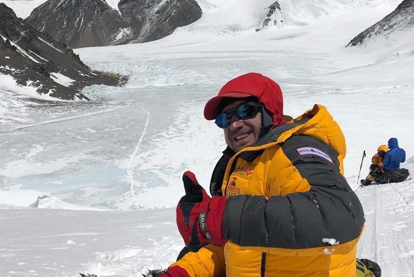 Kielecki przedsiębiorca i społecznik Kamil Suchański zdobył Mount Everest