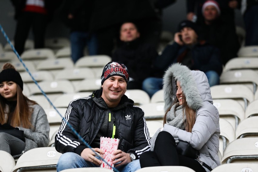 Kibice Cracovii jak zwykle tłumnie przyszli na Trening...