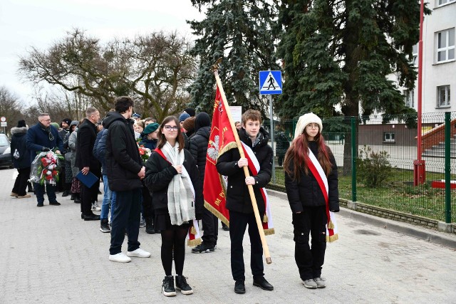 105. rocznicę wybuchu Powstania Wielkopolskiego oraz 60-lecie Szkoły Podstawowej im. Powstańców Wielkopolskich obchodzono w Pakości.