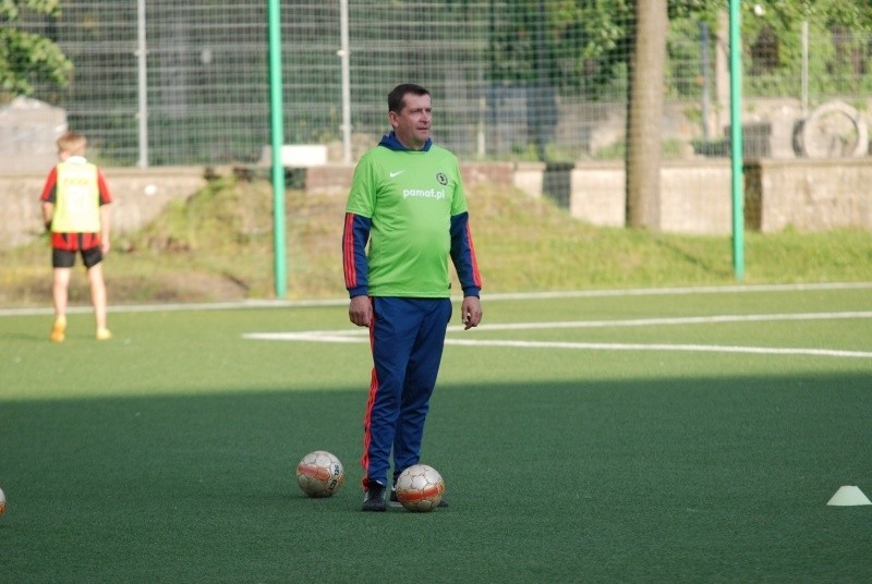 Trener Marcin Sasal poprowadził zajęcia dla młodych gracz z Kielc