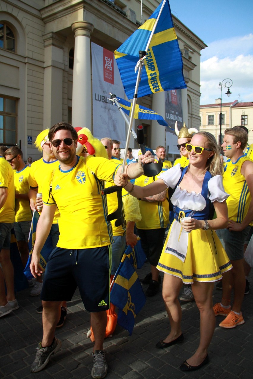 Szwedzcy kibice w drodze na Arenę Lublin (ZDJĘCIA, WIDEO)