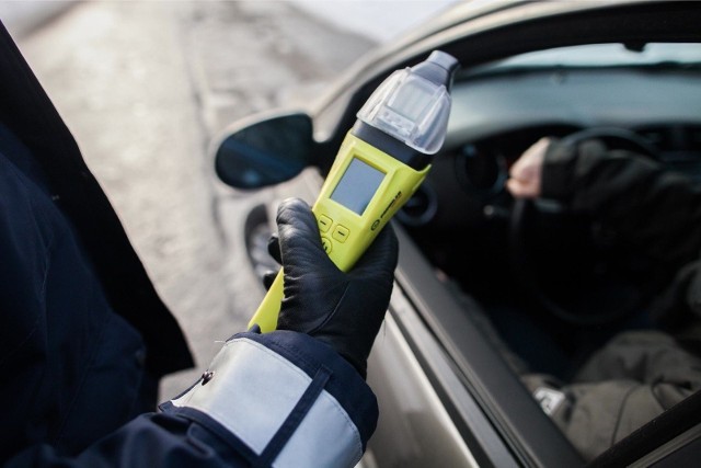 W trakcie pierwszego październikowego weekendu policjanci, którzy pełnili służbę na terenie miasta i powiatu koszalińskiego, zatrzymali aż 12 kierowców.