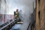 Gdańsk: Pożar przy ulicy Owsianej! Płonie zabytkowa część miasta, kolejny pustostan 28.01.2022 r.