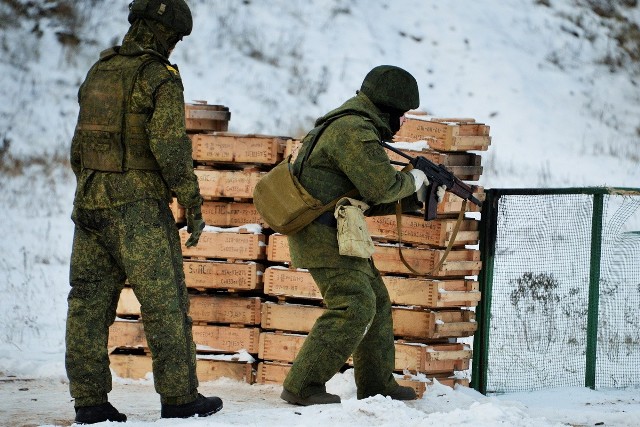 Rosyjskim żołnierzom brakuje amunicji i innego sprzętu. Zdjęcie ilustracyjne