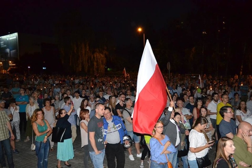 Manifestacja w Katowicach przed Sądem Okręgowym