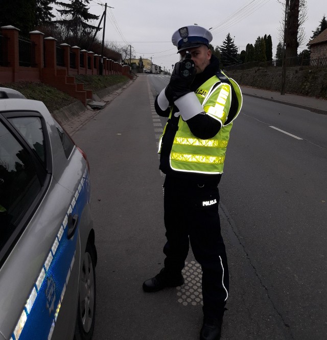 Policjanci z Golubia-Dobrzynia w miniony weekend na terenie powiatu prowadzili działania ,,Prędkość". Ponad połowa kierowców złamała przepisy.
