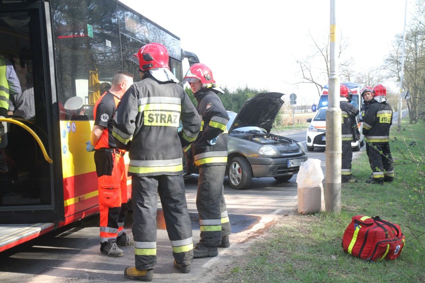 Wypadek autobusu MPK na Maślicach                       