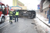 Wypadek w Dąbrowie Górniczej. Seat wjechał na rondzie w volkswagena  [ZDJĘCIA]