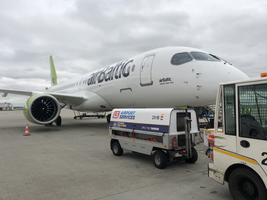 Lecieliśmy na pokładzie nowego samolotu Airbus A220 Air...