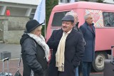 "Sanatorium miłości". Ryszard Lasota z 1. edycji spotyka się z dużo młodszą od siebie brunetką! Chce zabrać ją na Florydę!