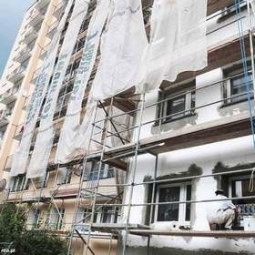 Spółdzielnia mieszkaniowa usunęła azbest na razie z kilku wieżowców w mieście. (fot. Archiwum)