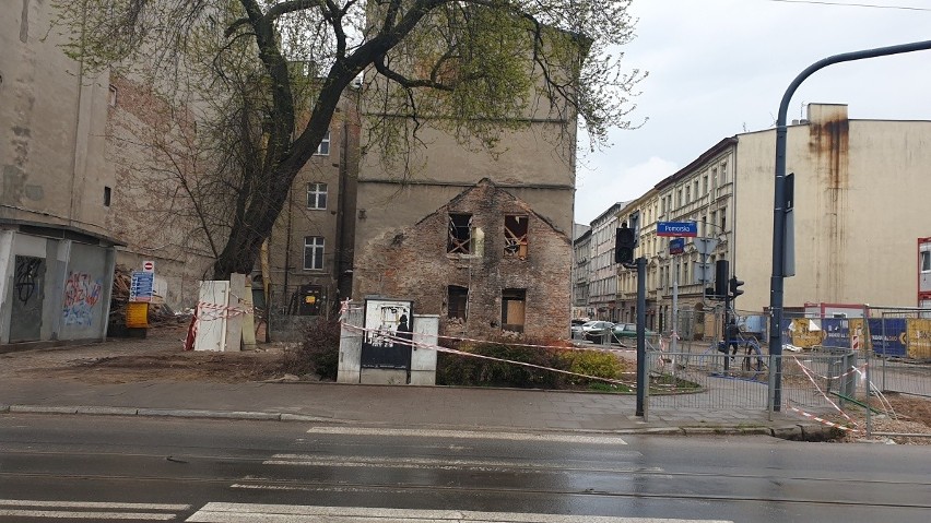 Nie było to jednak wyburzenie na trwałe. Rozbiórka była...