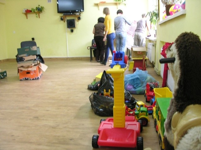 31 sierpnia pracownicy przedszkola integracyjnego urządzali nowe sale dla maluchów.