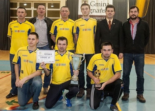Mistrzowie Zagnańskiej Ligi Futsalu, drużyna Foksdrob I Kajetanów.