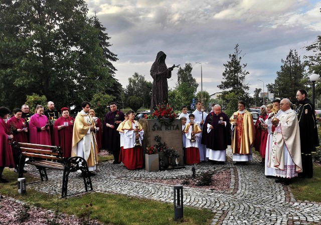 W Nowym Sączu pięć lat temu, w 2019 roku, powołano pierwsze w Polsce Sanktuarium św. Rity