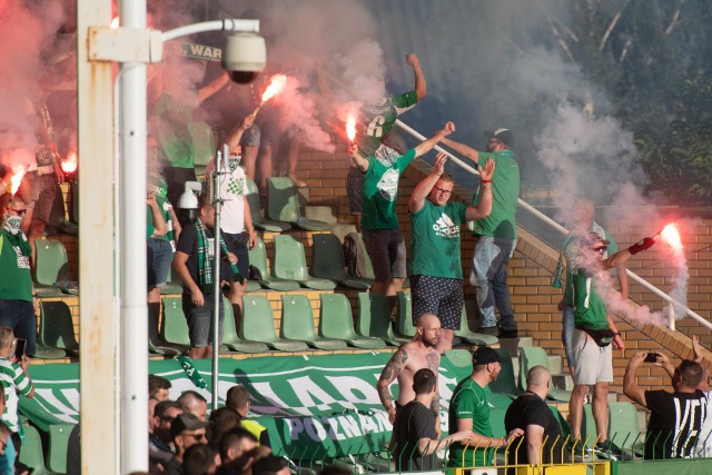 Kibice Warty na stadionie w Grodzisku