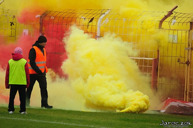 Karę na Łódzki Klub Sportowy nałożono w związku z pirotechniką wykorzystaną przy oprawie związanej z Narodowym Świętem Niepodległości.