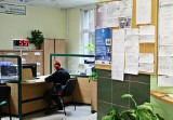Praca w Białymstoku. Wybrane oferty z portalu Gratka.pl: Kasjer, Przedstawiciel bankowy, cukiernik (zdjęcia)