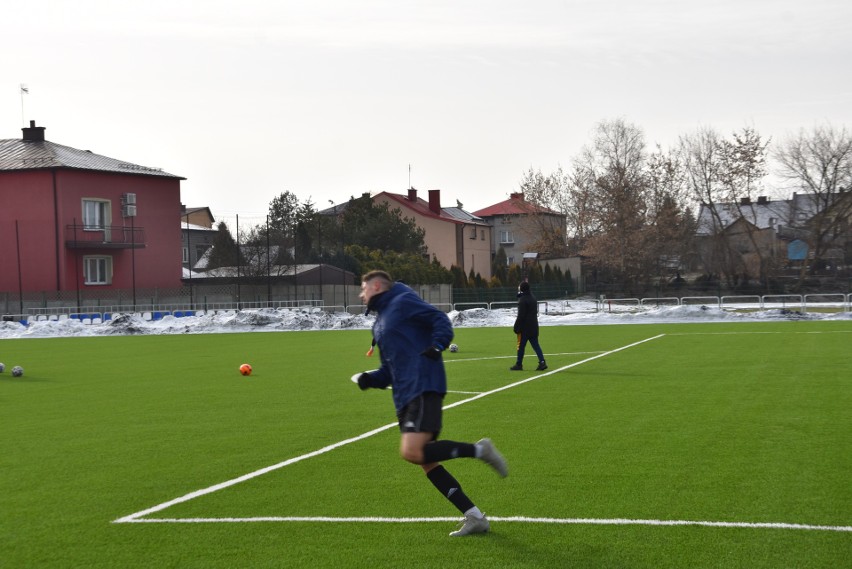 Sparing MKS Myszków - Ruch Chorzów rozegrano na boisku ze...