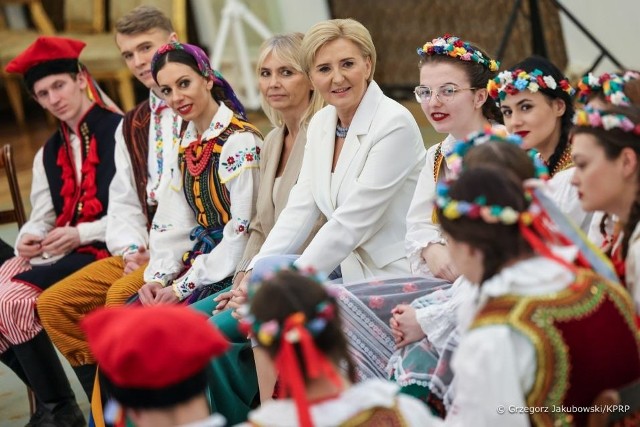 W pałacu prezydenckim Agata Kornhauser - Duda spotkała się z uczniami Zespołu Szkół Ponadgimnazjalnych w Białobrzegach.