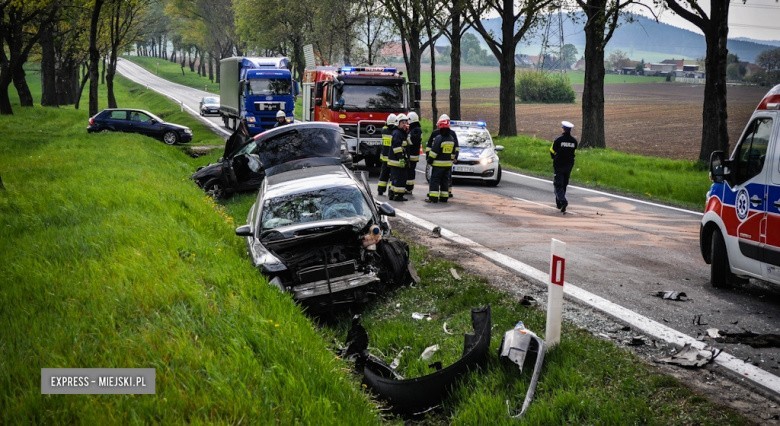 Groźny wypadek na drodze Wrocław – Kłodzko [ZDJĘCIA]