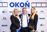 Rodzina Rutkowskich, trener i legendy Lecha Poznań. Gwiazd na premierze filmu "Okoń - moja droga" nie zabrakło. Zobacz zdjęcia!