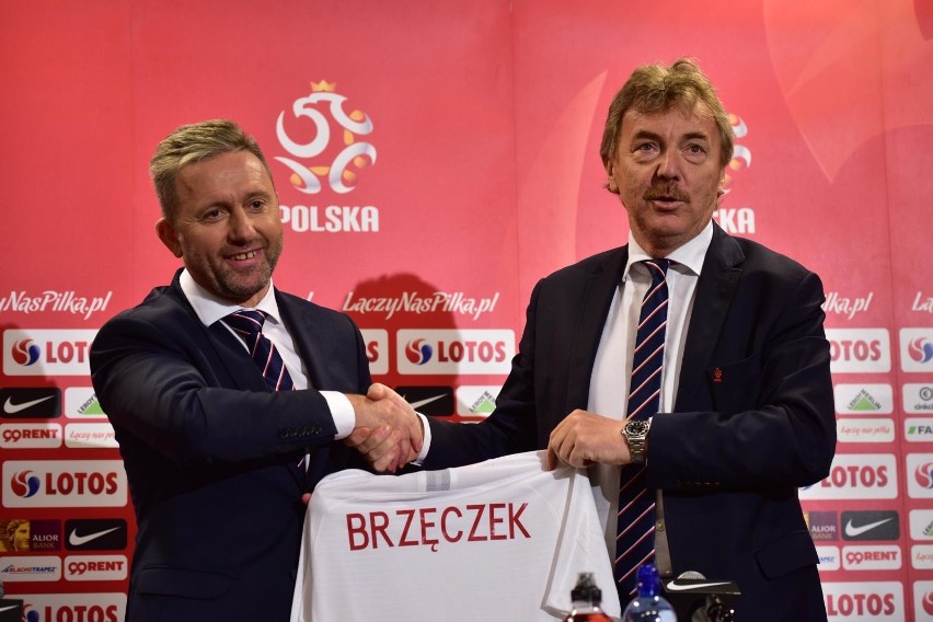 Zbigniew Boniek (z prawej, obok Jerzy Brzęczek). Obecny...