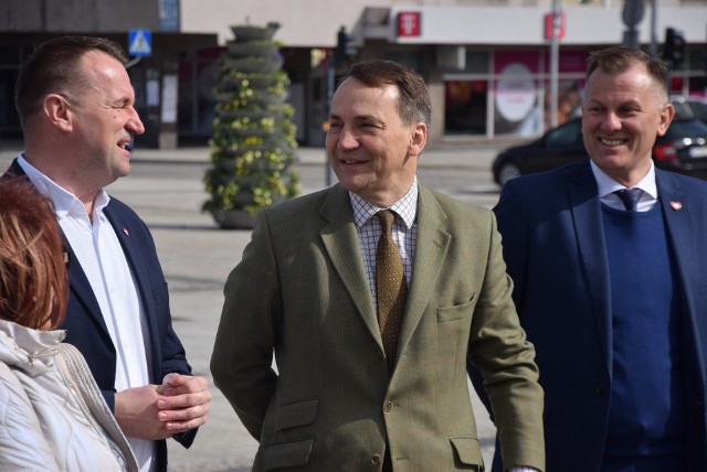 Minister Radosław Sikorski w Częstochowie. Spotkał się z przedstawicielami Kolacji Obywatelskiej