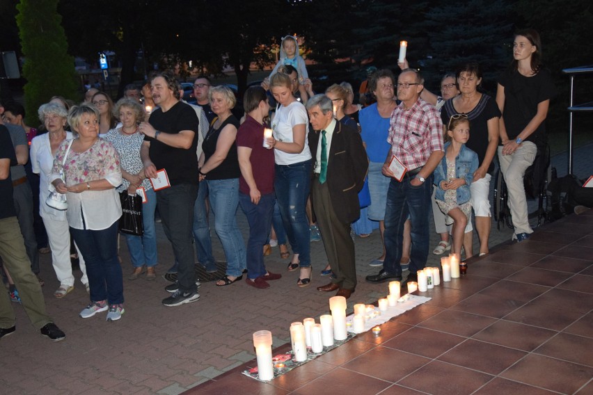 Protest przed Sądem Rejonowym w Zawierciu ZDJĘCIA