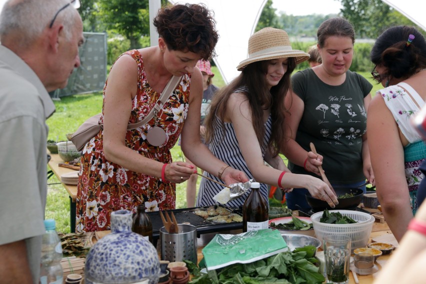 Magiczny ogród na terenie Browaru Perła w Lublinie. Trwa II edycja Festiwalu Sztuki Ogrodów i Przestrzeni Publicznej - In Garden