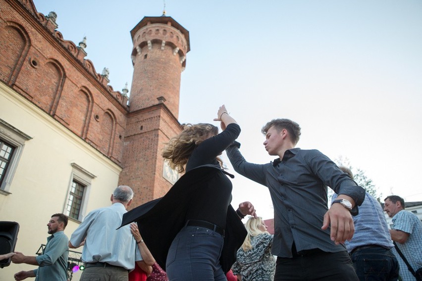 Letnie potańcówki wróciły do Tarnowa 