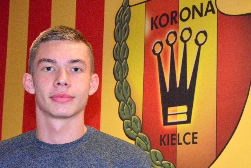 Fortuna 1 Liga. Igor Kośmicki, były piłkarz Korony II Kielce, ostatnio grający w Broni Radom, na testach w Skrze Częstochowa