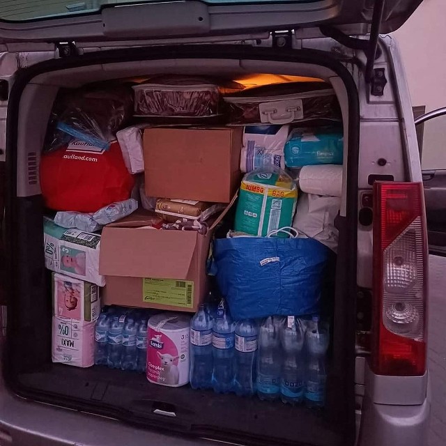 Pierwszy transport darów z Chełmna już pojechał do Ukraińców. Zbiórki trwają zarówno w Chełmnie jak i gminach powiatu