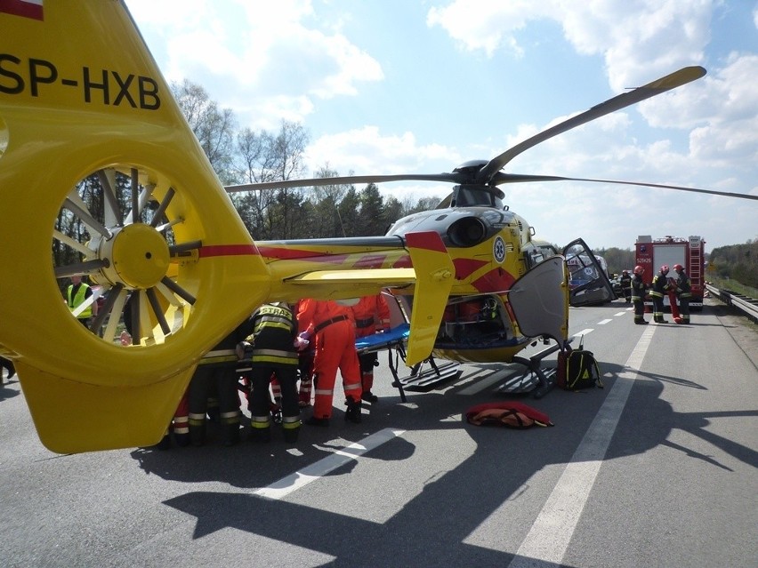 Wypadek na A4 w Mysłowicach. Dwie osoby są ranne. Autostrada w kierunku Katowic zamknięta
