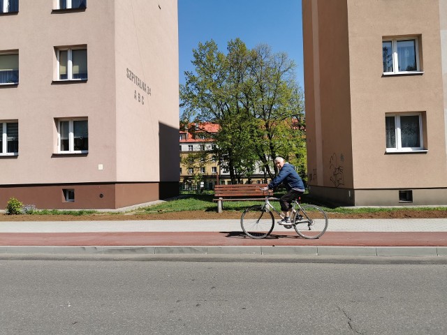 W Czeladzi można już korzystać z kilkunastu nowych ścieżek rowerowych. Zobacz kolejne zdjęcia/plansze. Przesuwaj zdjęcia w prawo - naciśnij strzałkę lub przycisk NASTĘPNE