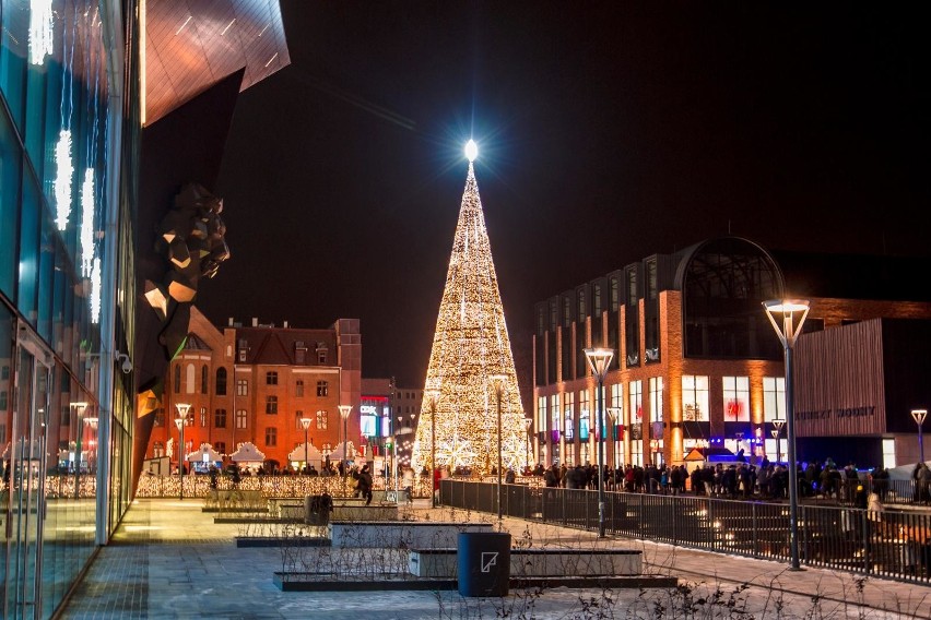 Gdańsk. Iluminacje świąteczne w forum