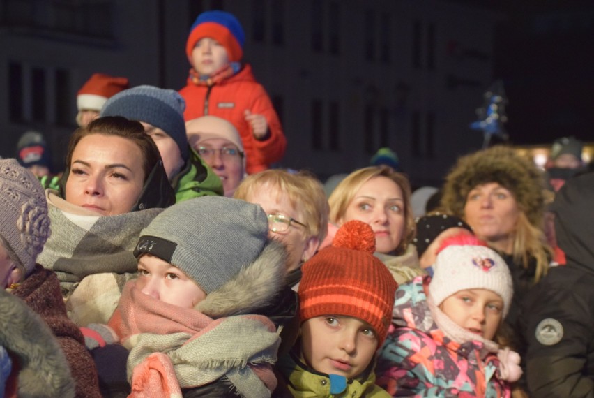 Prawdziwy Święty Mikołaj zawitał do Białegostoku! Przywiózł prezenty i wywołał uśmiech na twarzach setek dzieci (ZDJĘCIA)