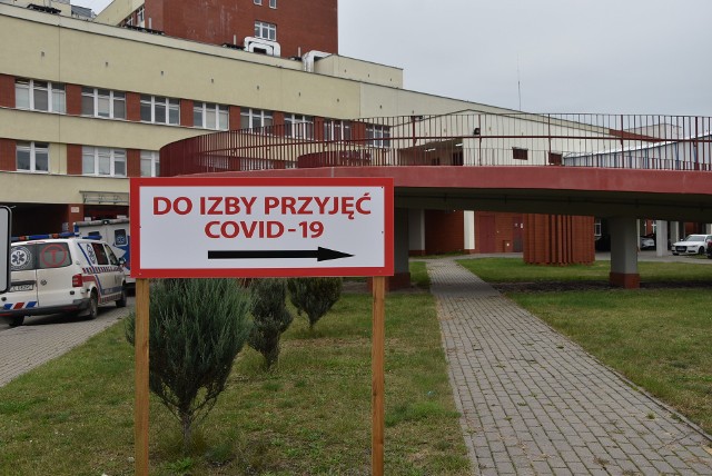 Szpital w Grudziądzu pełni rolę szpitala węzłowego dla Kujawsko-Pomorskiego i przyjmuje najcięższe przypadki pacjentów chorych na COVID-19 i dodatkowo mających inne schorzenia.