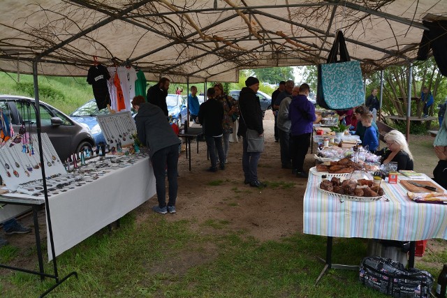 Bazar Rzeka w Przystani Tu w Cigacicach