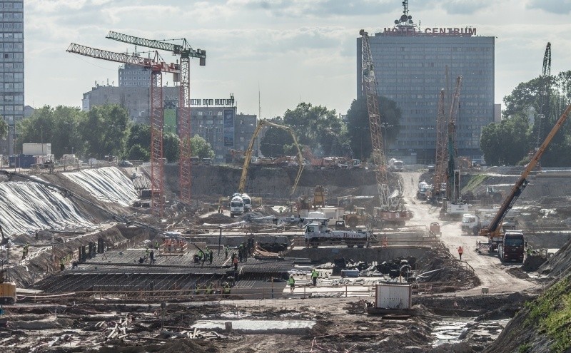 Mogą wstrzymać budowę dworca Łódź Fabryczna! Firma z sąsiedztwa kontra wojewoda [zdjęcia]