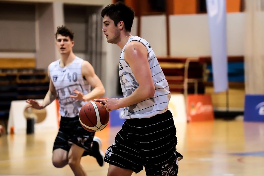 Tur Basket Bielsk Podlaski rozgromił TSK Roś Pisz 100:48