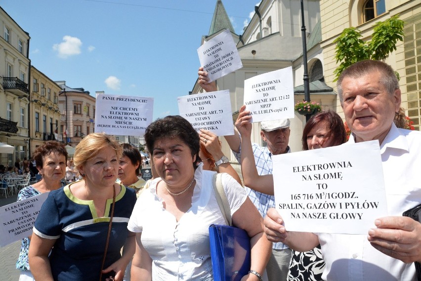 Protest w sprawie budowy elektrowni na słomę