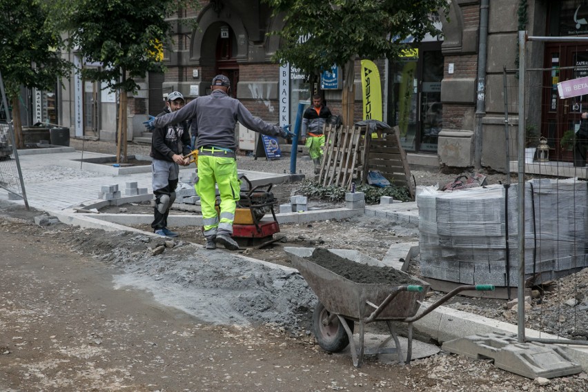 Kraków. Rynek Kleparski w przebudowie. Zobacz, jakie są postępy prac [ZDJĘCIA]